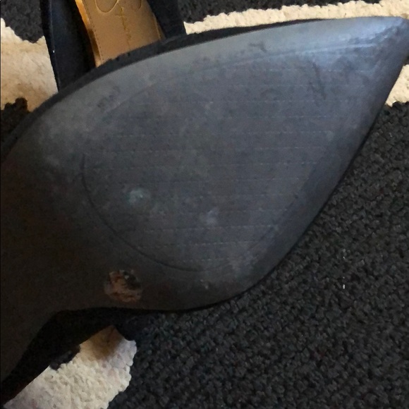 Black Heels - Picture 2 of 2